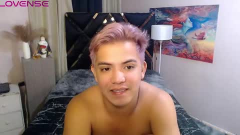 yourasian_bradley online show from October 27, 2025, 2:10 pm