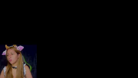 Snapshot of yourbadgoddess chatting on May 21, 2026, 2:07 am Val Honey online show from May 21, 2026, 2:07 am