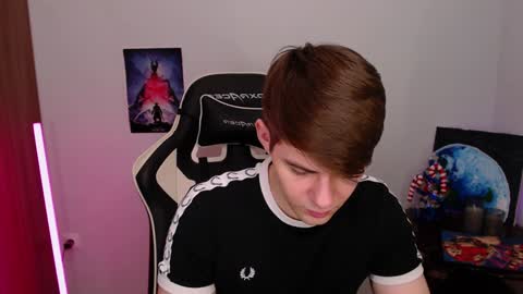 Billy online show from December 19, 2024, 2:12 am