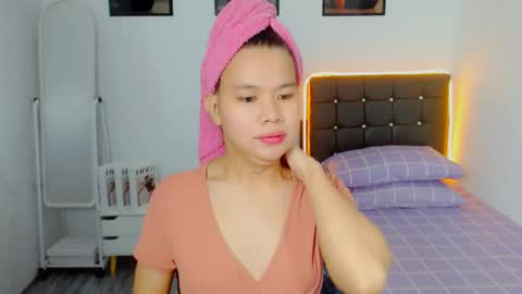 Snapshot of yourcuteprincess_ chatting on June 4, 2026, 12:55 pm yourcuteprincess_ online show from June 4, 2026, 12:55 pm