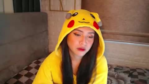 JEN  online show from January 16, 2025, 9:05 am