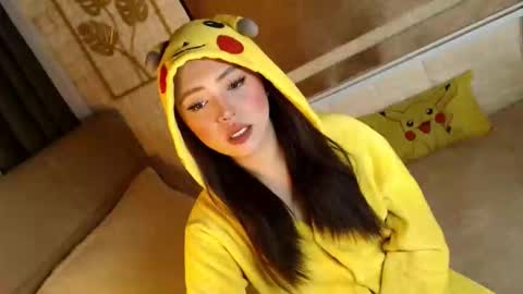 JEN  online show from January 9, 2026, 10:18 am