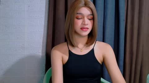 yourdirtygirlxoxo online show from March 29, 2026, 10:04 am