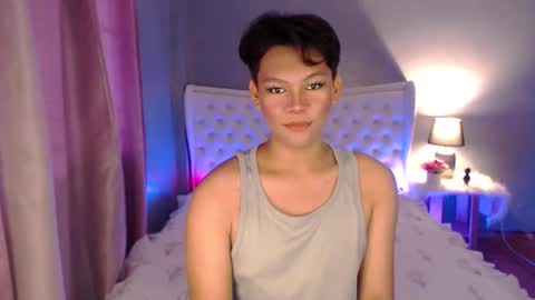 HEN online show from October 24, 2025, 10:28 pm