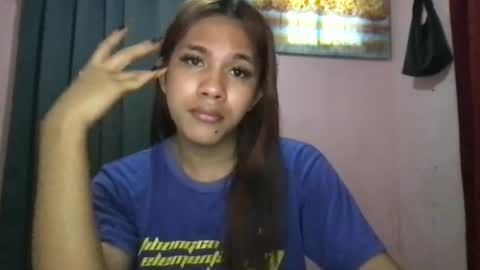 Snapshot of yourehot_princess chatting on June 19, 2026, 6:51 am yourehot_princess online show from June 19, 2026, 6:51 am