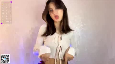 Emilia online show from March 3, 2026, 9:15 am