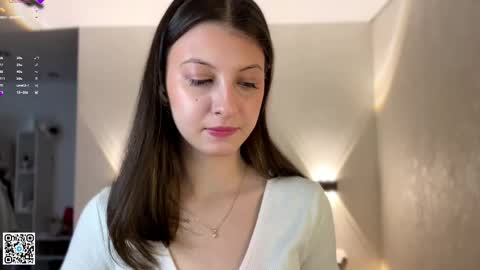 Emilia online show from April 18, 2026, 2:10 pm