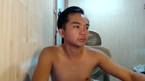 i am your dream boy  JR  online show from November 17, 2025, 12:11 pm