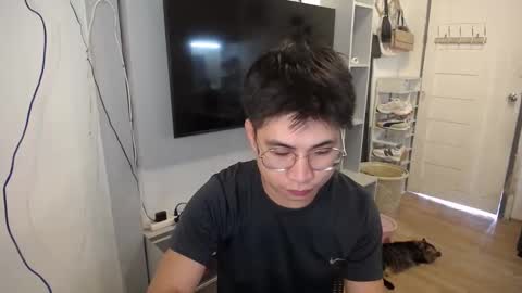 yourfantasyyy_ online show from February 21, 2025, 6:29 am