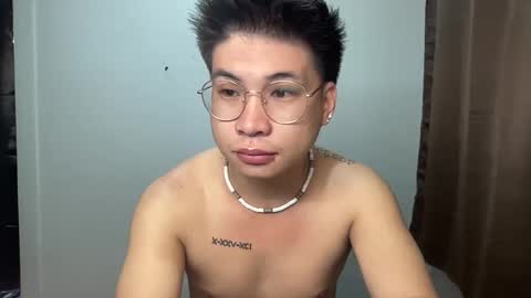 yourfantasyyy_ online show from March 4, 2025, 5:53 am