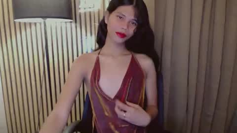 Vivian online show from November 14, 2025, 9:52 am