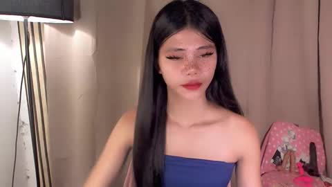 Vivian online show from April 21, 2026, 2:51 am