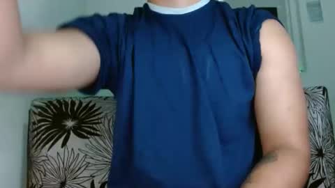 yourfavorite_bigclit online show from September 15, 2025, 1:55 pm