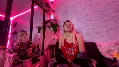 Scarlet Bunny online show from January 8, 2026, 8:00 pm