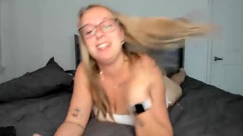 Amanda Ivy online show from October 2, 2025, 3:02 am