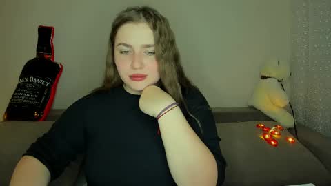 yourgem__ online show from February 25, 2025, 7:36 pm