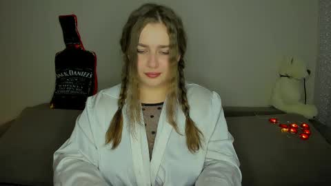 yourgem__ online show from March 3, 2025, 8:43 pm