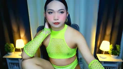 Snapshot of yourgirlzachary chatting on January 8, 2026, 12:24 am Goddess Yoshi online show from January 8, 2026, 12:24 am