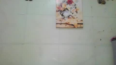 mimi online show from September 12, 2025, 9:31 am