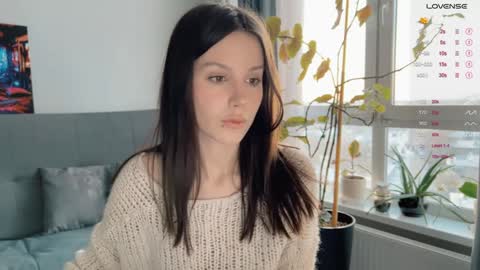 Aida online show from December 16, 2024, 9:46 am