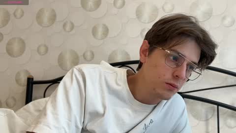 Chris online show from February 3, 2025, 8:13 am