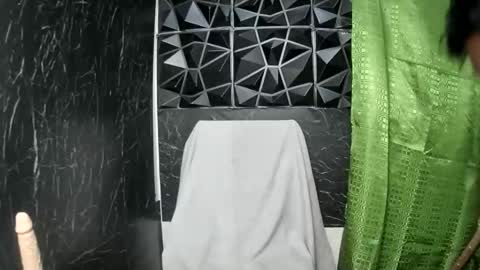 Snapshot of yourhotdodz chatting on October 16, 2025, 4:08 pm yourhotdodz online show from October 16, 2025, 4:08 pm