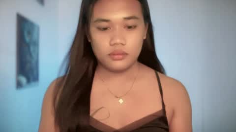 Snapshot of yourhotlove_jamellaxxx chatting on August 6, 2026, 1:40 am LOVING JAMMELA online show from August 6, 2026, 1:40 am