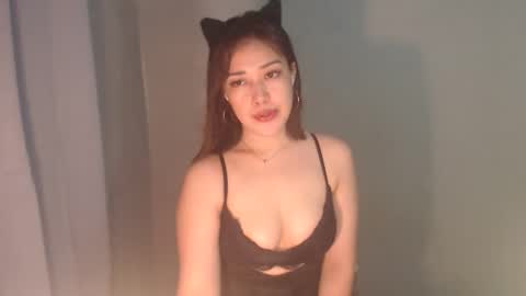 yourhotyash_ online show from May 14, 2026, 4:47 pm