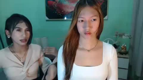 elle online show from June 2, 2026, 5:31 am