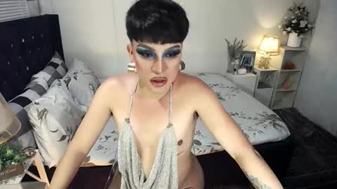 --               online show from November 25, 2025, 6:41 pm