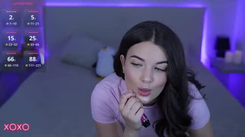 L O L A online show from September 11, 2025, 7:03 pm