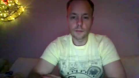 Snapshot of yourlove8523 chatting on December 2, 2025, 8:41 am yourlove8523 online show from December 2, 2025, 8:41 am