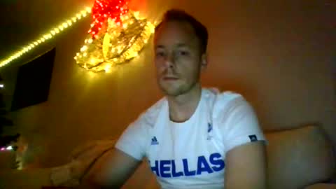 Snapshot of yourlove8523 chatting on December 5, 2025, 6:33 am yourlove8523 online show from December 5, 2025, 6:33 am