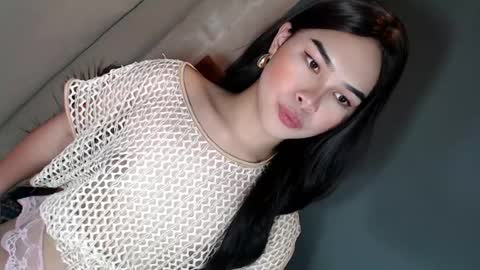 yourlove_dannica online show from April 25, 2026, 10:51 am
