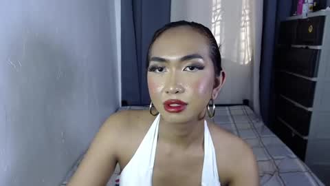 yourlovebella88 online show from February 25, 2025, 11:44 pm