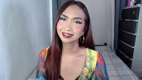 yourlovebella88 online show from February 26, 2025, 3:19 pm