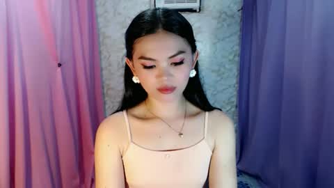 your lovely Dina online show from October 13, 2025, 12:05 pm