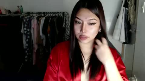 tifanny online show from February 28, 2025, 8:53 am