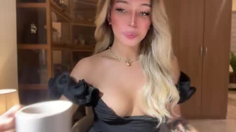 Pearl online show from February 25, 2026, 8:13 am