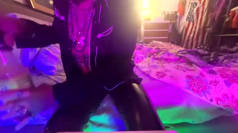 Edging4U online show from October 19, 2025, 8:15 am