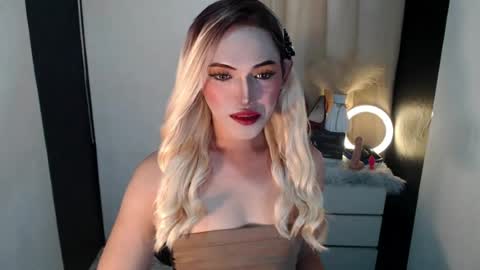 Snapshot of yournaughtykendal chatting on August 3, 2026, 1:48 am TIFFANY SUCKING QUEEN online show from August 3, 2026, 1:48 am