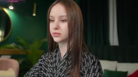 yours fetish mary online show from April 27, 2026, 4:10 am