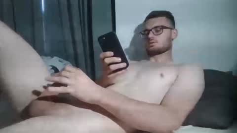 yoursbigdaddyy online show from May 5, 2026, 8:33 am