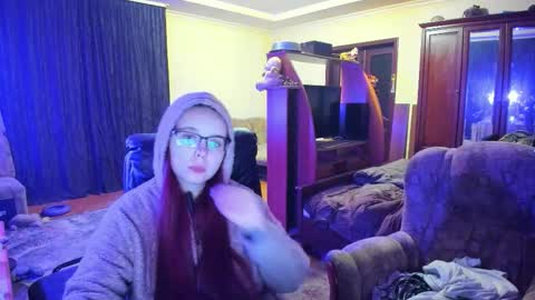 yoursdesire online show from October 13, 2025, 7:47 pm