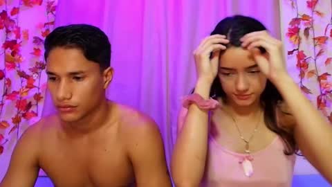 Lina and roberth online show from November 25, 2025, 9:42 am