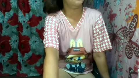 Snapshot of yourshygirl82 chatting on July 21, 2026, 12:13 am im MAY online show from July 21, 2026, 12:13 am