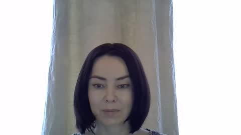 yoursofia_ online show from November 20, 2025, 9:53 am