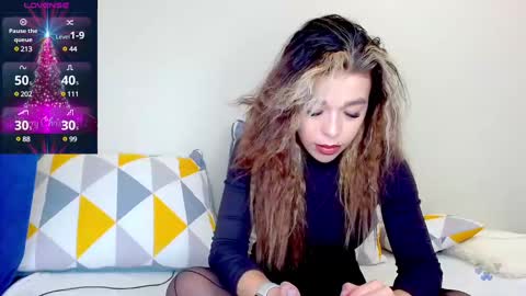 yoursoul_mila online show from January 11, 2025, 11:23 am