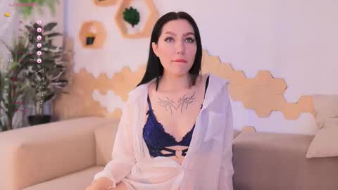 yourstarnmoon online show from September 14, 2025, 5:28 am