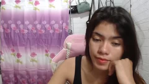 Snapshot of yoursweet_asian20 chatting on February 4, 2025, 1:45 am Maddie online show from February 4, 2025, 1:45 am